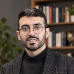 Dr. Hüseyin Arslan